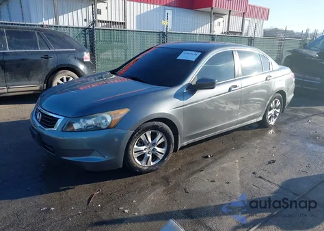 2010 Honda Accord 2.4 Lx-P z USA, uszkodzony, nr VIN 1HGCP2F41AA073356